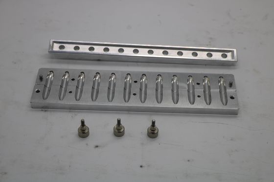 12 Holes Crayon Diy Lipstick Mould Custom Logo 3-5 vormen per minuut
