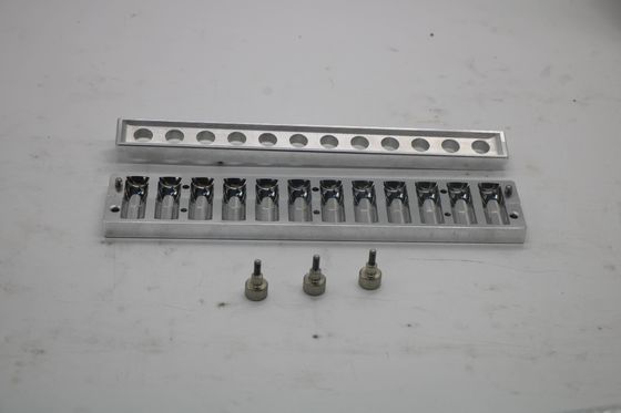 12 Holes Lipstick Mold Vermicelli Lipbalsem Mold Tray Zilver