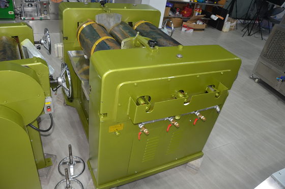 Lippenstift slijpmachine Laboratorium S200 Drie-roller slijpmachine