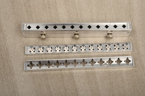 12 Holes Custom Lipstick Mould Kleine gouden staaf Vierkant Aluminium