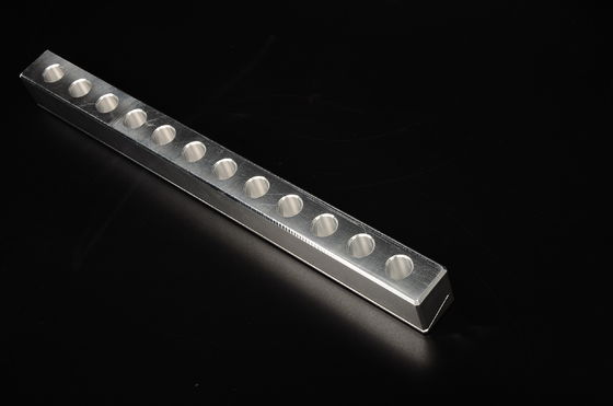 12 gaten gieten metalen lippenstift Schimmel 3-5 malen per minuut