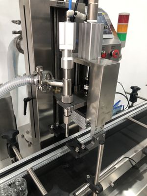 Eenkopservo Automatische vulmachine Gear Pomp 6000 flessen per uur