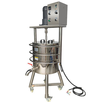 SUS304 Lippenstiftproductielijn 100L Mengende Roeren Smelten Compartimentaliseerde Verwarming Machine