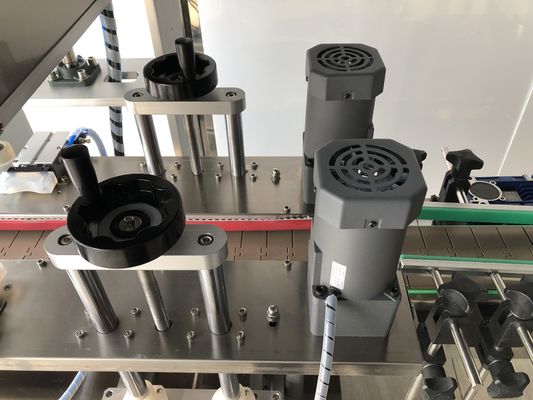 Vele soorten flessen Servo Capping Machine Automatische fles capper 20-50 Pcs / Min