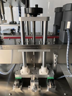 Vele soorten flessen Servo Capping Machine Automatische fles capper 20-50 Pcs / Min