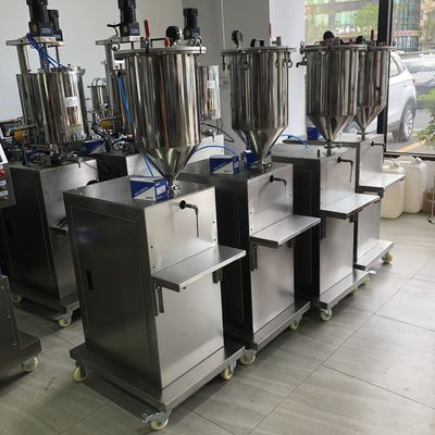 Verticale onder druk geplaatste kwantitatieve mascara- en lippenstiftvulmachine