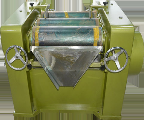 S405 Lippenstiftmateriaal Drie-roller Miller Automatisch Lipglossmateriaal Drie-roller grinder