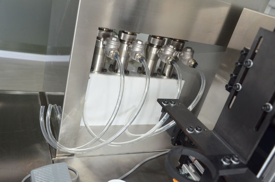 Vier kleuren korrelballen Isolatie Creme Filling Machine Patroon Isolatie Creme Filling Machine